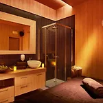 Lucky & Relax Hotel